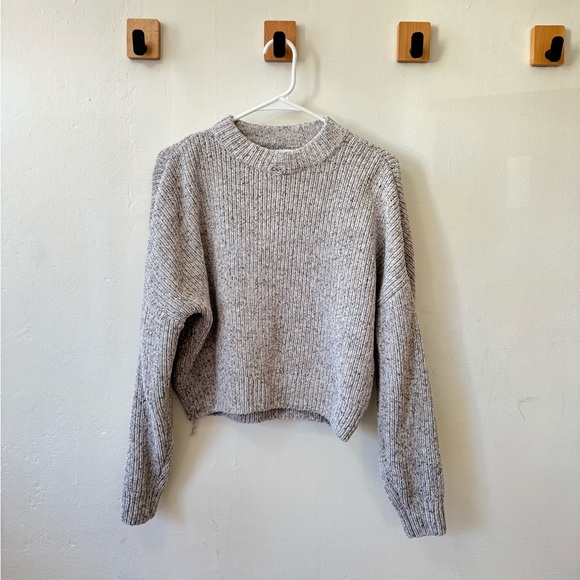 Abercrombie Chenille Crew Sweater in Gray 2XS - Picture 1 of 5
